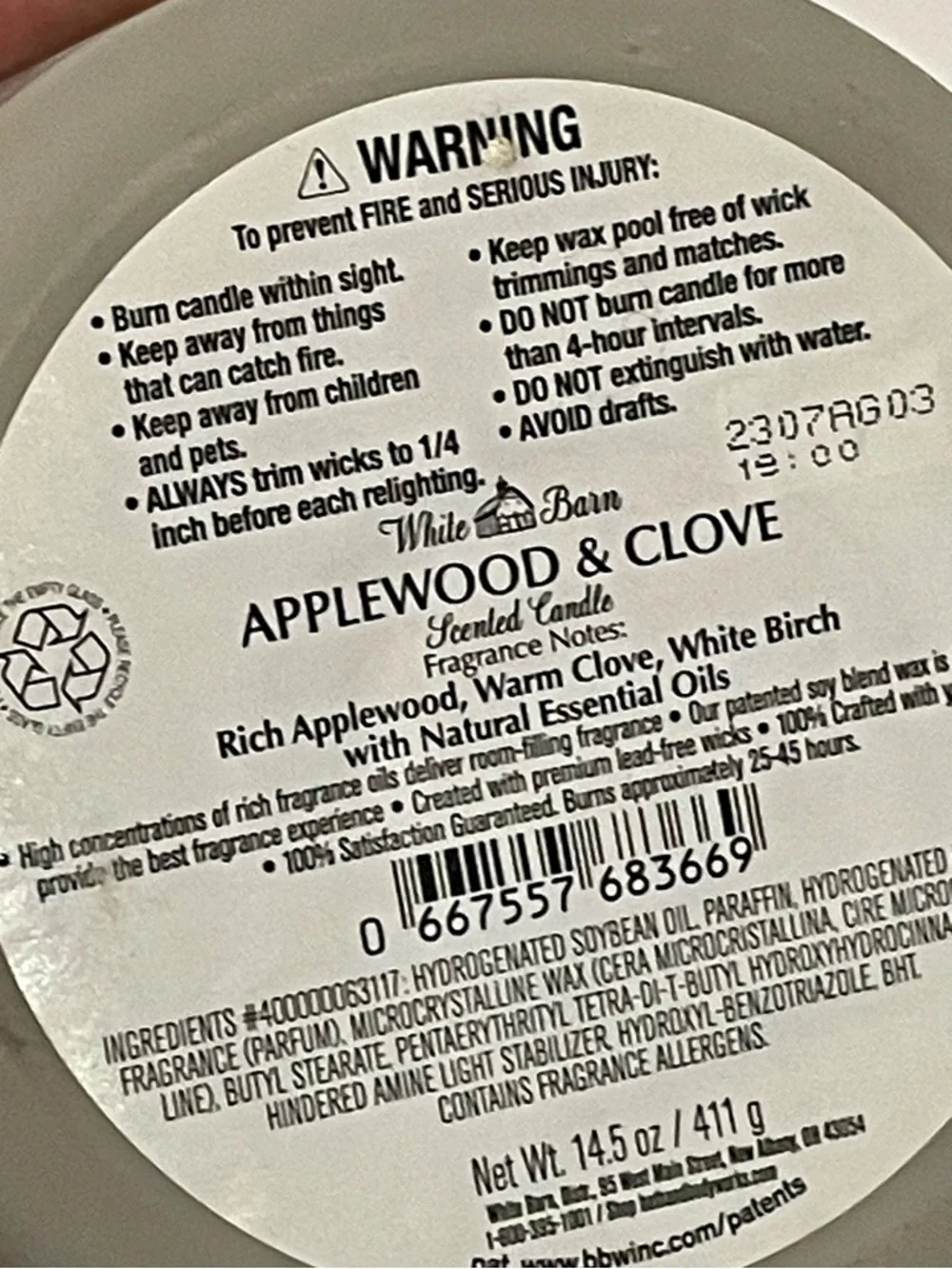 Bath & Body Works 3 Wick Candle Applewood & Clove White Barn Discontinued - Picture 3 of 5